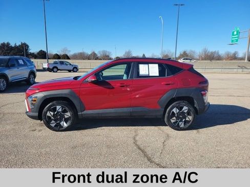 Used 2025 Hyundai Kona SEL image 3