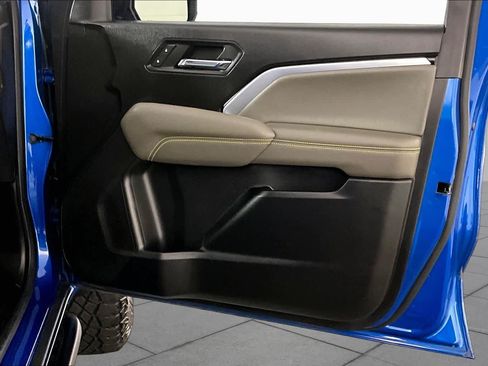 Used 2023 Chevrolet Colorado ZR2 w/ ZR2 Convenience Package III AWD/4WD image 22