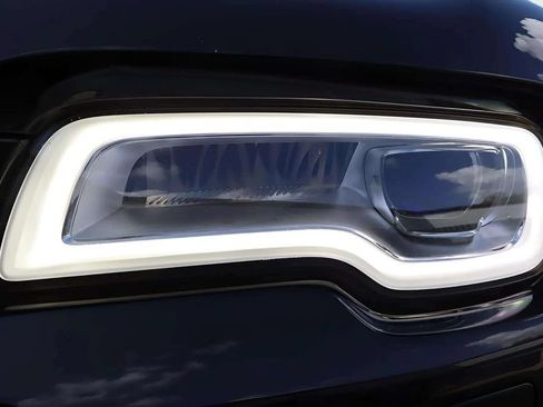 Used 2017 Rolls-Royce Ghost RWD image 17