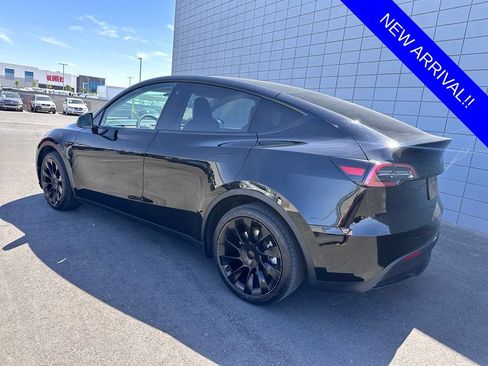 Used 2023 Tesla Model Y Long Range AWD/4WD image 8