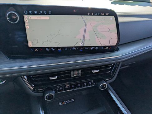 New 2026 Chevrolet Suburban Premier image 27