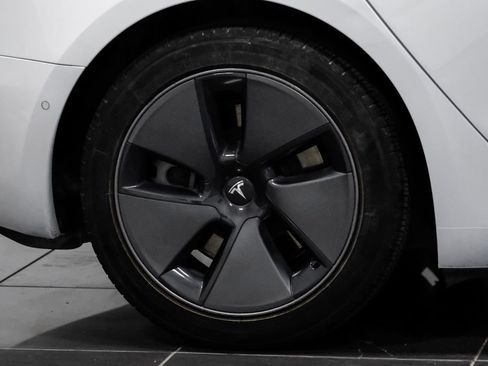 Used 2021 Tesla Model 3 Long Range image 52