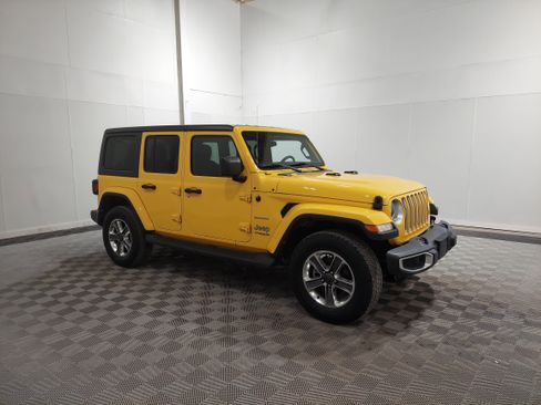 Used 2020 Jeep Wrangler Unlimited Sahara w/ Cold Weather Group image 4