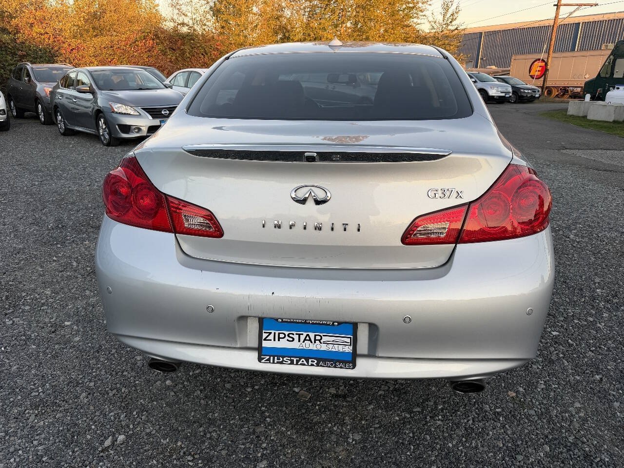 Used 2012 INFINITI G37 x Sedan w/ Premium Pkg AWD/4WD image 4