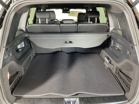 New 2025 Mercedes-Benz GLB 250 4MATIC image 29