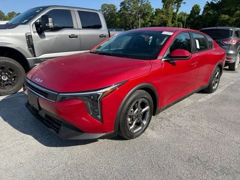 Used 2025 Kia K4 FWD image 1