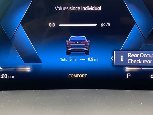 New 2026 BMW X6 xDrive40i w/ Climate Comfort Package image 28