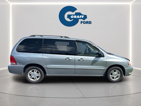 Used 2007 Ford Freestar SEL FWD image 6