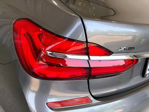 Used 2016 BMW 750i xDrive AWD/4WD image 13
