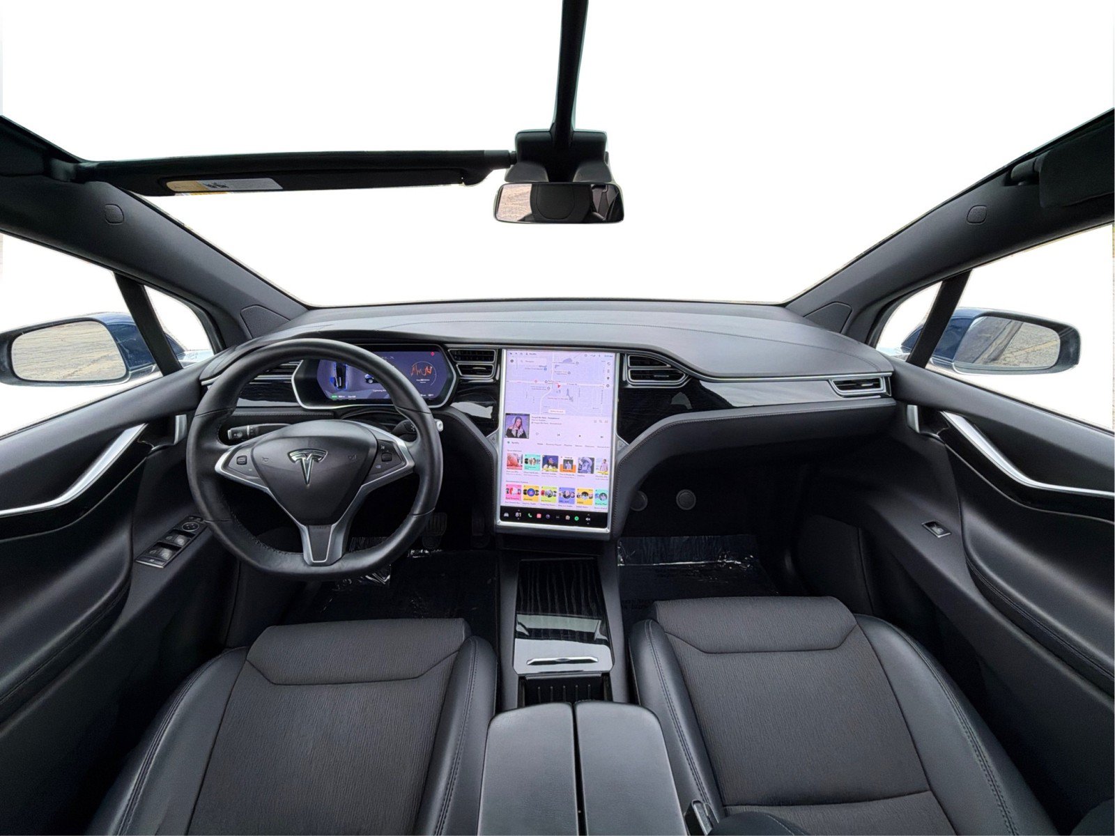 Used 2017 Tesla Model X 75D AWD/4WD image 34