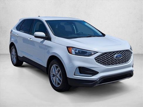 Used 2024 Ford Edge SEL AWD/4WD image 3