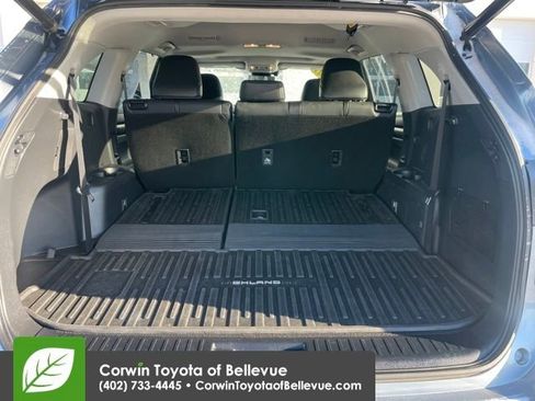 Used 2021 Toyota Highlander XLE image 29