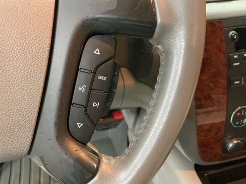 Used 2007 Chevrolet Avalanche LTZ w/ LTZ Preferred Equipment Group image 17