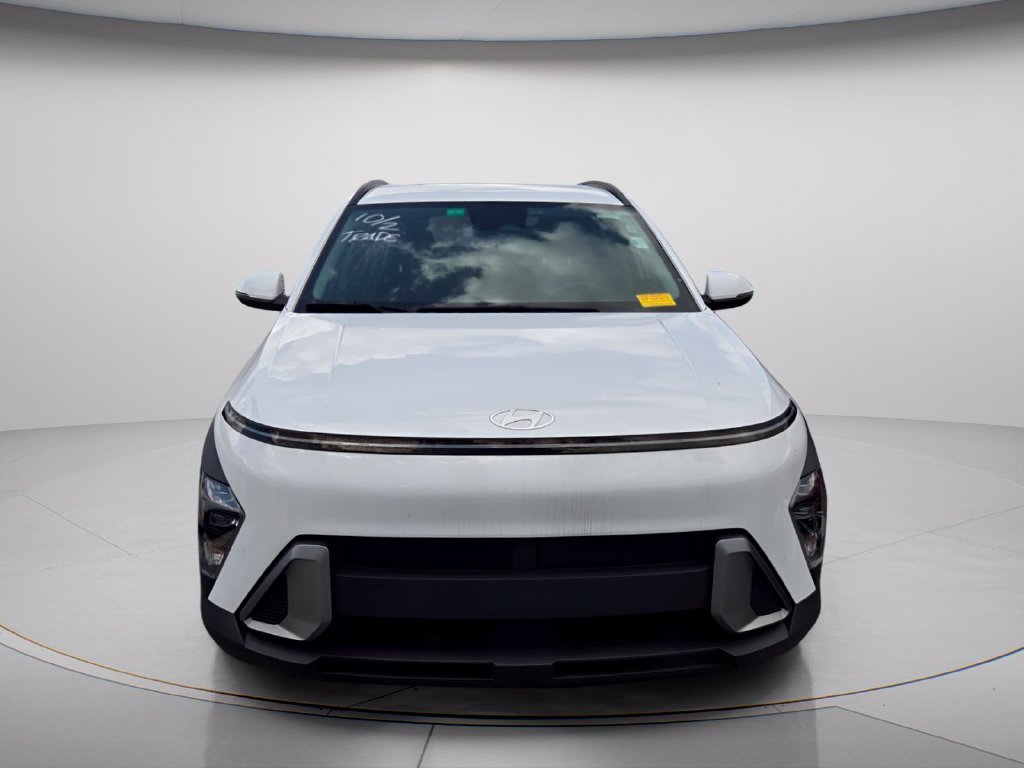 Used 2024 Hyundai Kona SEL FWD image 3