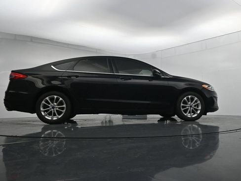Used 2020 Ford Fusion SE FWD image 38