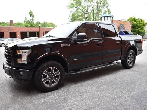 Used 2016 Ford F150 XLT w/ Equipment Group 302A Luxury AWD/4WD image 7