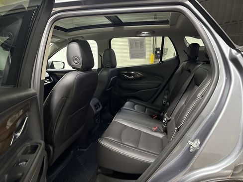 Used 2020 GMC Terrain Denali w/ Denali Premium Package FWD image 24