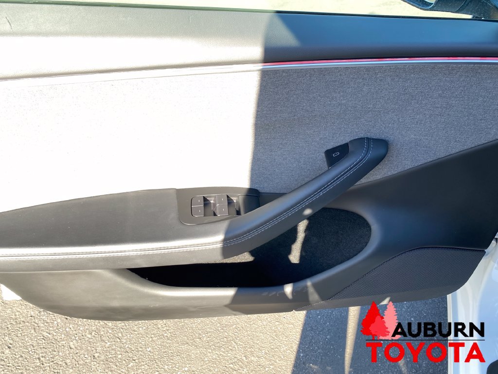 Used 2024 Tesla Model 3 Standard Range RWD image 9