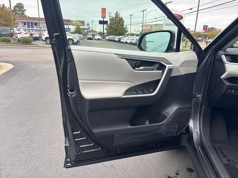 New 2025 Toyota RAV4 XLE image 10