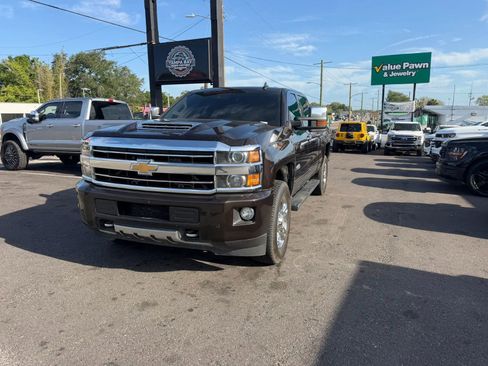 Used 2019 Chevrolet Silverado 2500 High Country w/ Duramax Plus Package image 5