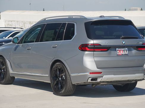 Used 2026 BMW X7 xDrive40i w/ Premium Package AWD/4WD image 7