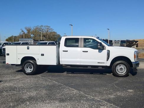 New 2026 Ford F350 XL w/ XL Chrome Package AWD/4WD image 4