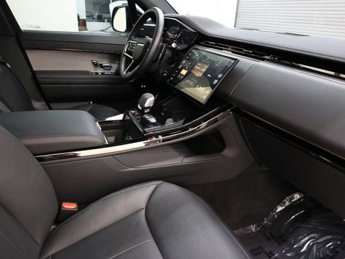 Used 2024 Land Rover Range Rover Sport SE AWD/4WD image 65