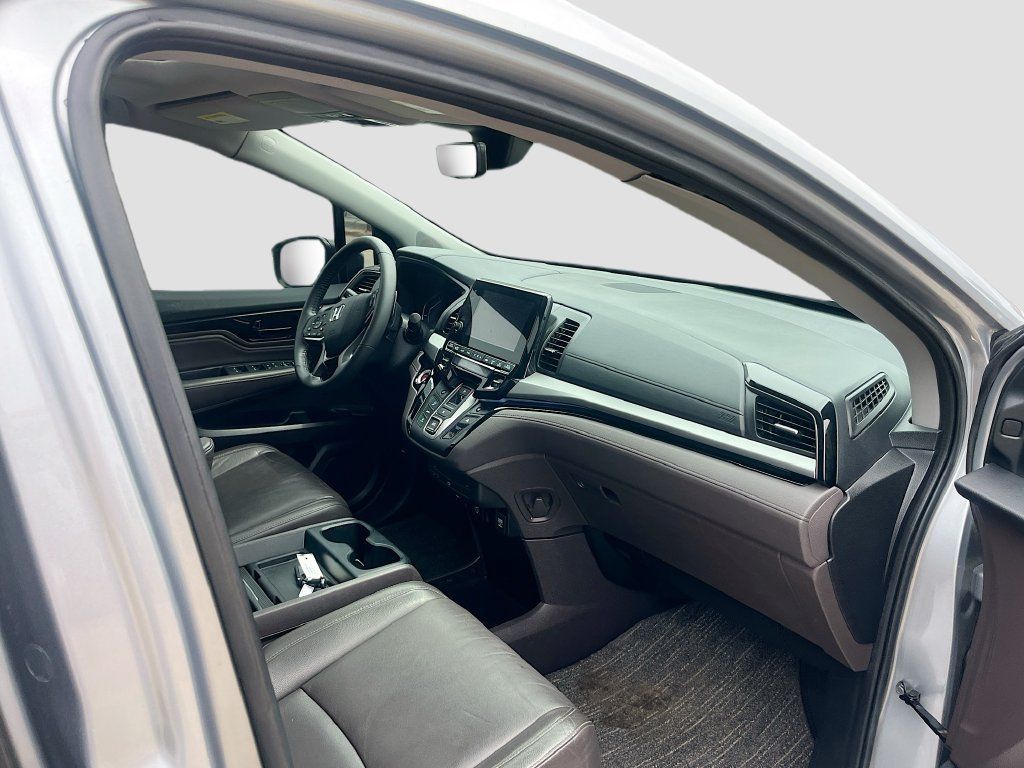 Used 2023 Honda Odyssey Touring image 32