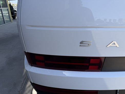 Used 2024 Hyundai Santa Fe SEL FWD image 14