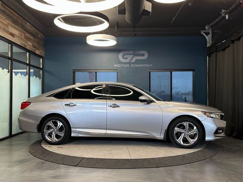 Used 2018 Honda Accord EX-L image 2