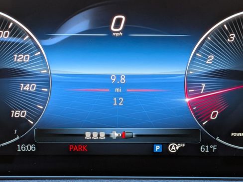 Used 2026 Mercedes-Benz GLB 250 image 23