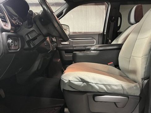 Used 2022 RAM 3500 Big Horn image 9