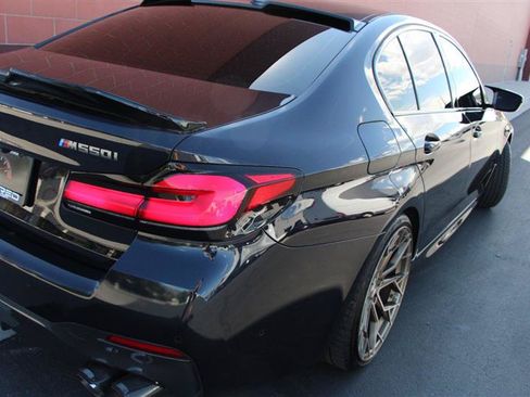 Used 2021 BMW M550i xDrive AWD/4WD image 54