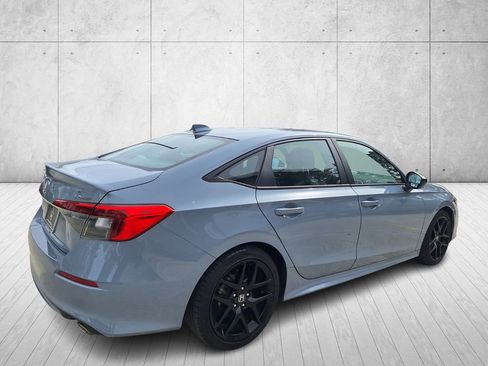 Used 2022 Honda Civic Sport image 5