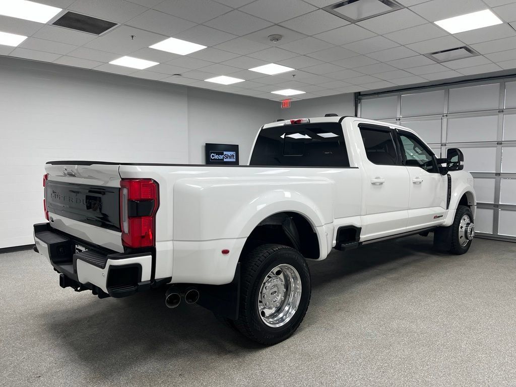 Used 2025 Ford F450 Platinum w/ FX4 Off-Road Package AWD/4WD image 11