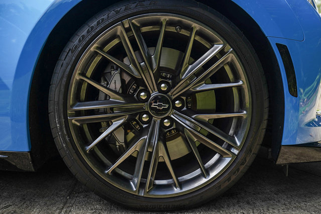 Used 2022 Chevrolet Camaro ZL1 RWD image 98