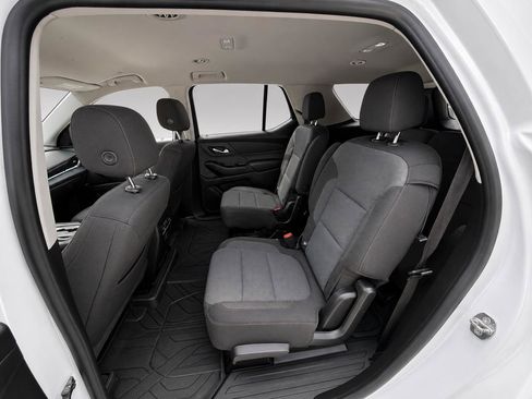 Used 2019 Chevrolet Traverse LT FWD image 10