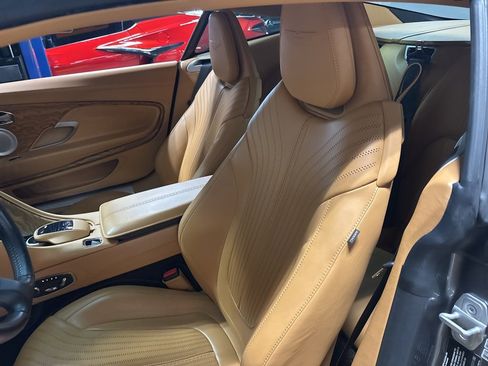 Used 2017 Aston Martin DB11 V12 image 7