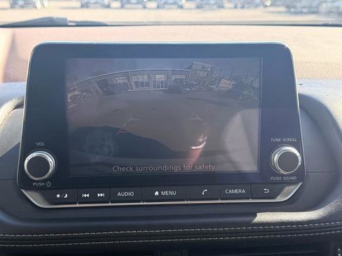 Used 2021 Nissan Rogue S FWD image 24