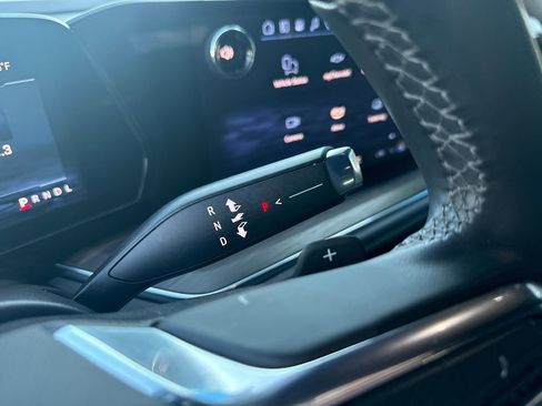 Used 2025 Chevrolet Tahoe LT image 28