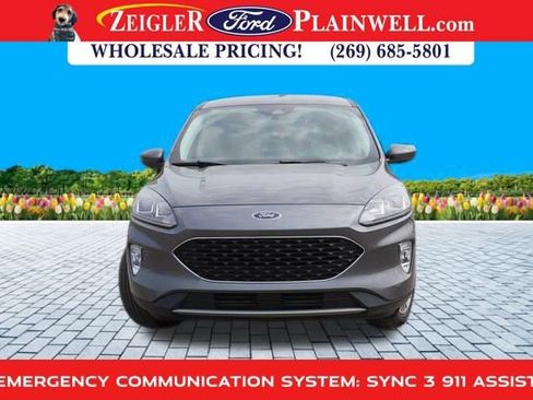 Used 2022 Ford Escape SEL image 8