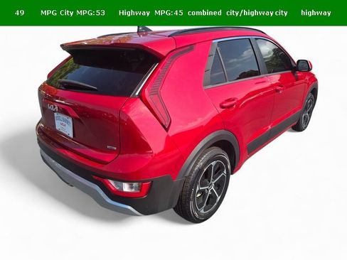 Used 2024 Kia Niro LX image 13