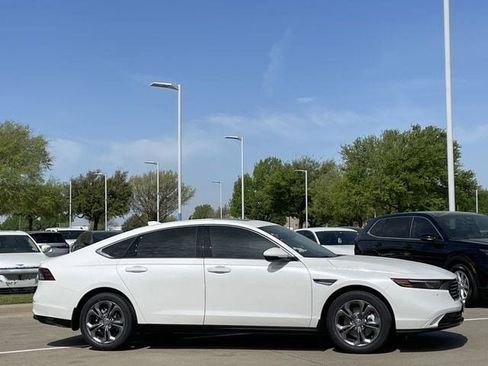 New 2026 Honda Accord EX-L image 3