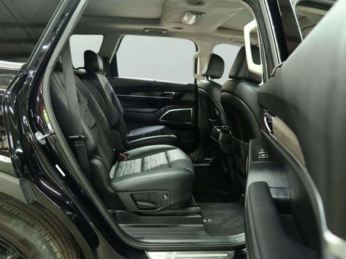 Used 2022 Kia Telluride SX w/ SX Prestige Package AWD/4WD image 36