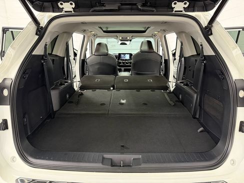 Used 2021 Toyota Highlander Limited AWD/4WD image 32