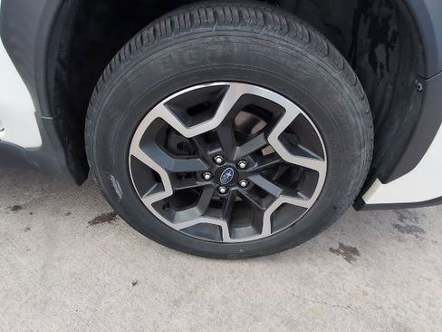 Used 2017 Subaru Crosstrek 2.0i Premium image 31