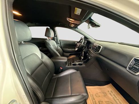 Used 2021 Kia Sportage S image 23