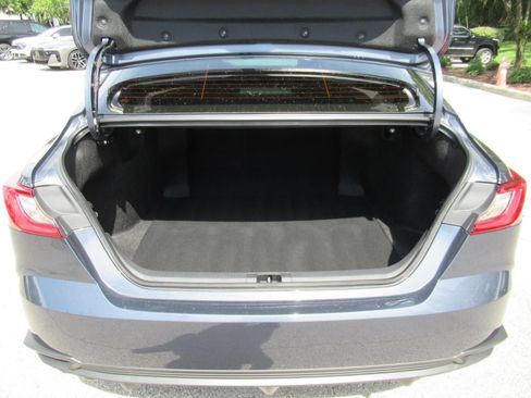 Used 2026 Toyota Camry SE FWD image 36