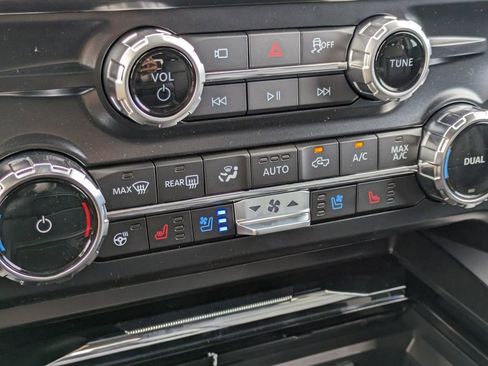 New 2026 Ford F350 Lariat w/ Black Appearance Package AWD/4WD image 29