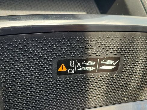 Used 2025 Chevrolet Equinox RS w/ Safety and Technology Package FWD image 24